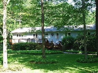 16 Cooper Ln, Chester, NJ 07930