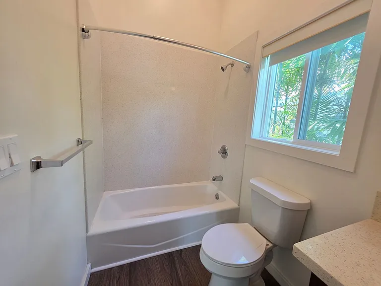 117 Maluniu Ave #A — Photo 8