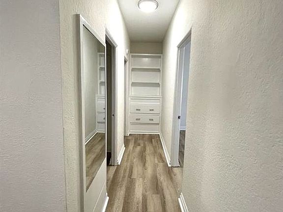3rd image of 1822-1828 E 8th St #1822