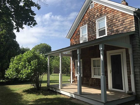 3rd image of 3015 Skunk Ln