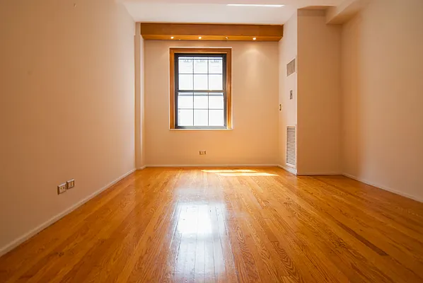 Rented by WAM Partners - William Moses Co. | media 44
