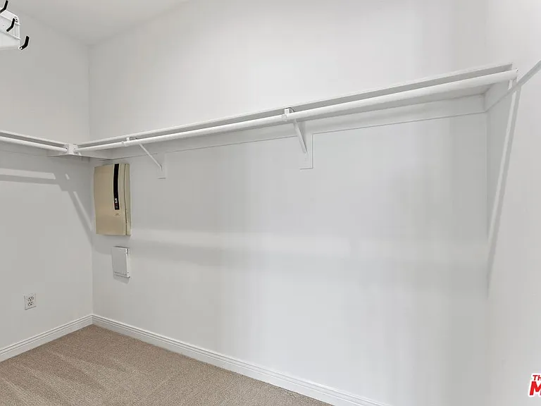 5738 Celedon Crk — Photo 23