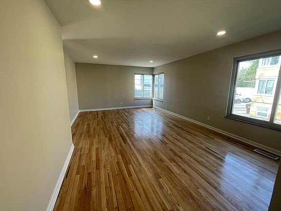 2nd image of 18953 Hilliard Blvd APT 4