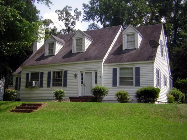301 Wilson Ave, Kinston, NC 28501