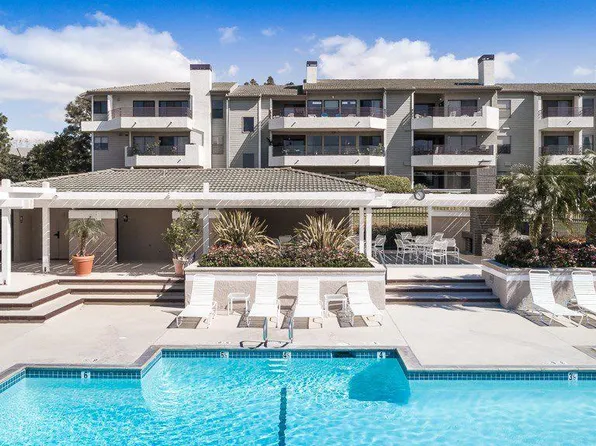 230 Lille Ln APT 218, Newport Beach, CA 92663