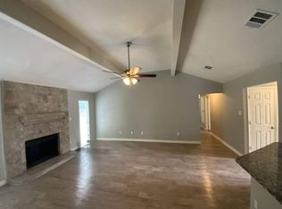655 Lemon Drsite #B1, Arlington, TX 76018