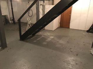 775 Kane St, Dubuque, IA 52001