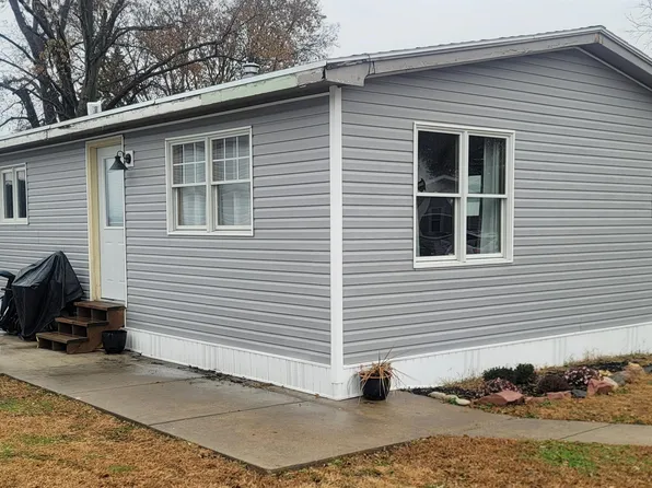 12480 Ann Dr, Blair, NE 68008