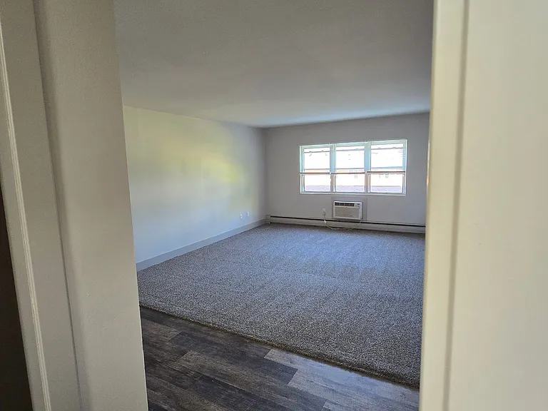 The Grandview — Photo 13