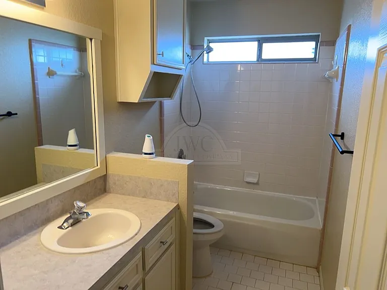 3906 Lone Oak Dr — Photo 9