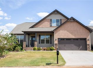 313 S Stonegate Dr, Seneca, SC 29678