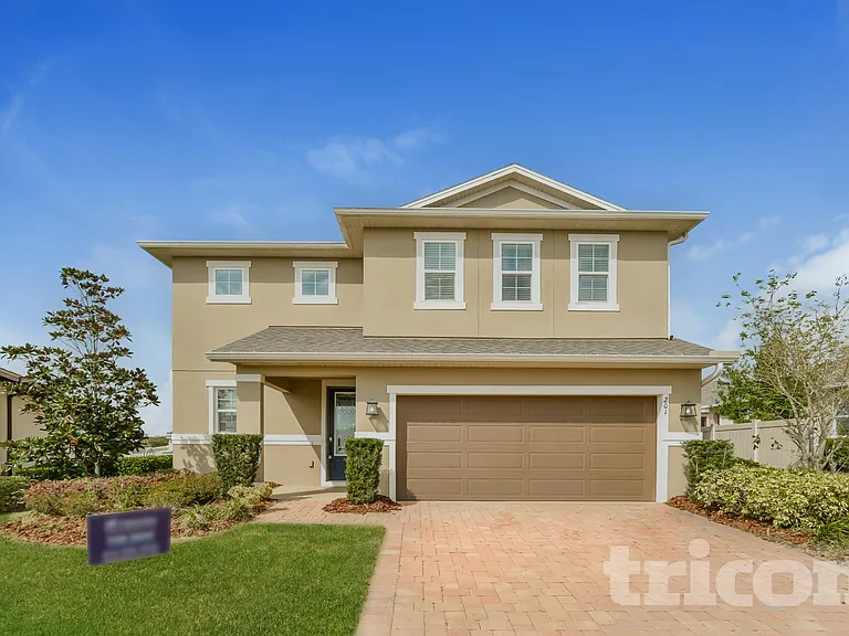 201 Sangmon Ct — Photo 1