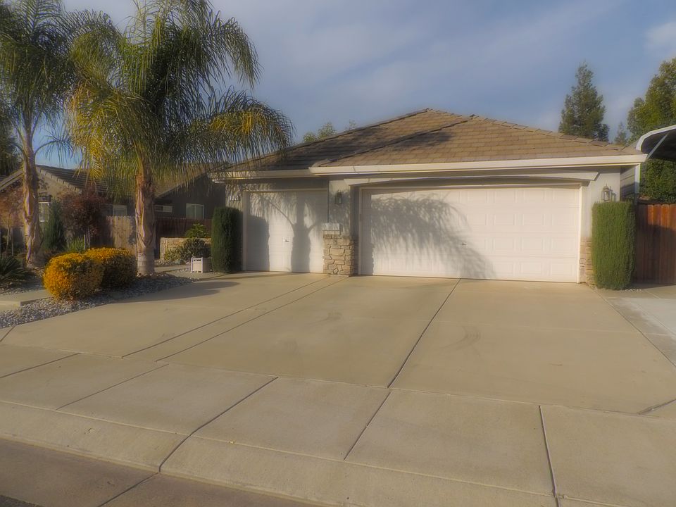 1st image of 2424 Jonathon Dr