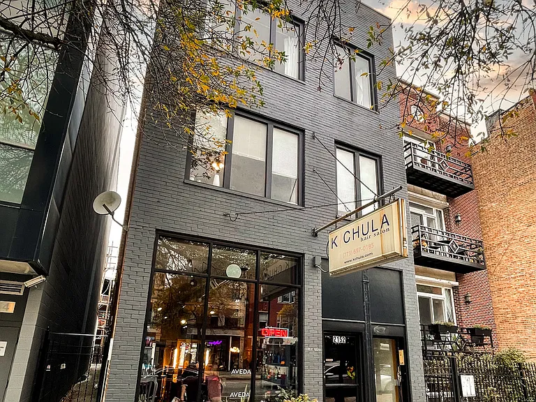 2152 W Division St #2R — Photo 1