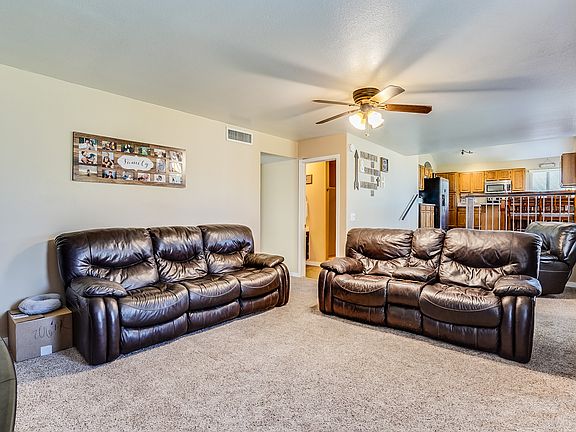 5th image of 8374 W Meadow Dr