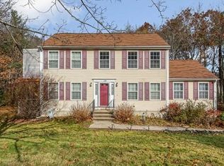 130 Turtle Hill Rd, Dracut, MA 01826