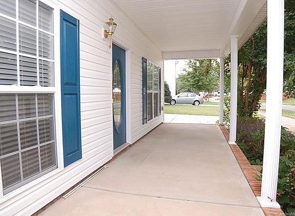 3rd image of 7404 Stillbrook Bend Ct