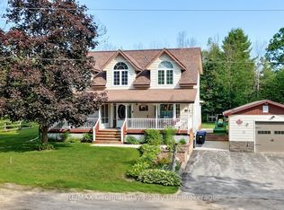 4 Moore Ave, Tay, ON L0K2A0