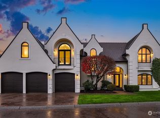 8443 NE Woodland Cove Dr, Kirkland, WA
