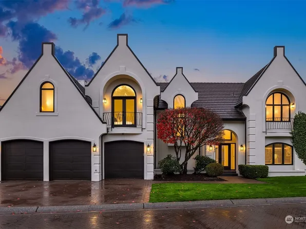 8443 NE Woodland Cove Drive, Kirkland, WA 98034