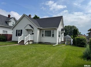 2711 E Locust St, Davenport, IA