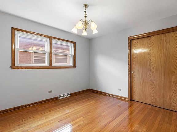 5th image of 5236 S Kostner Ave #1