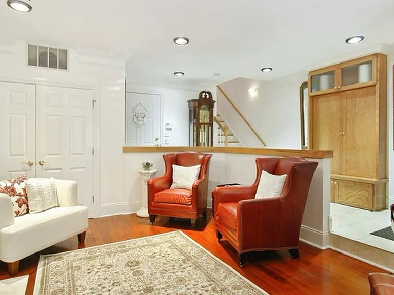 1413 S Prairie Ave — Photo 3