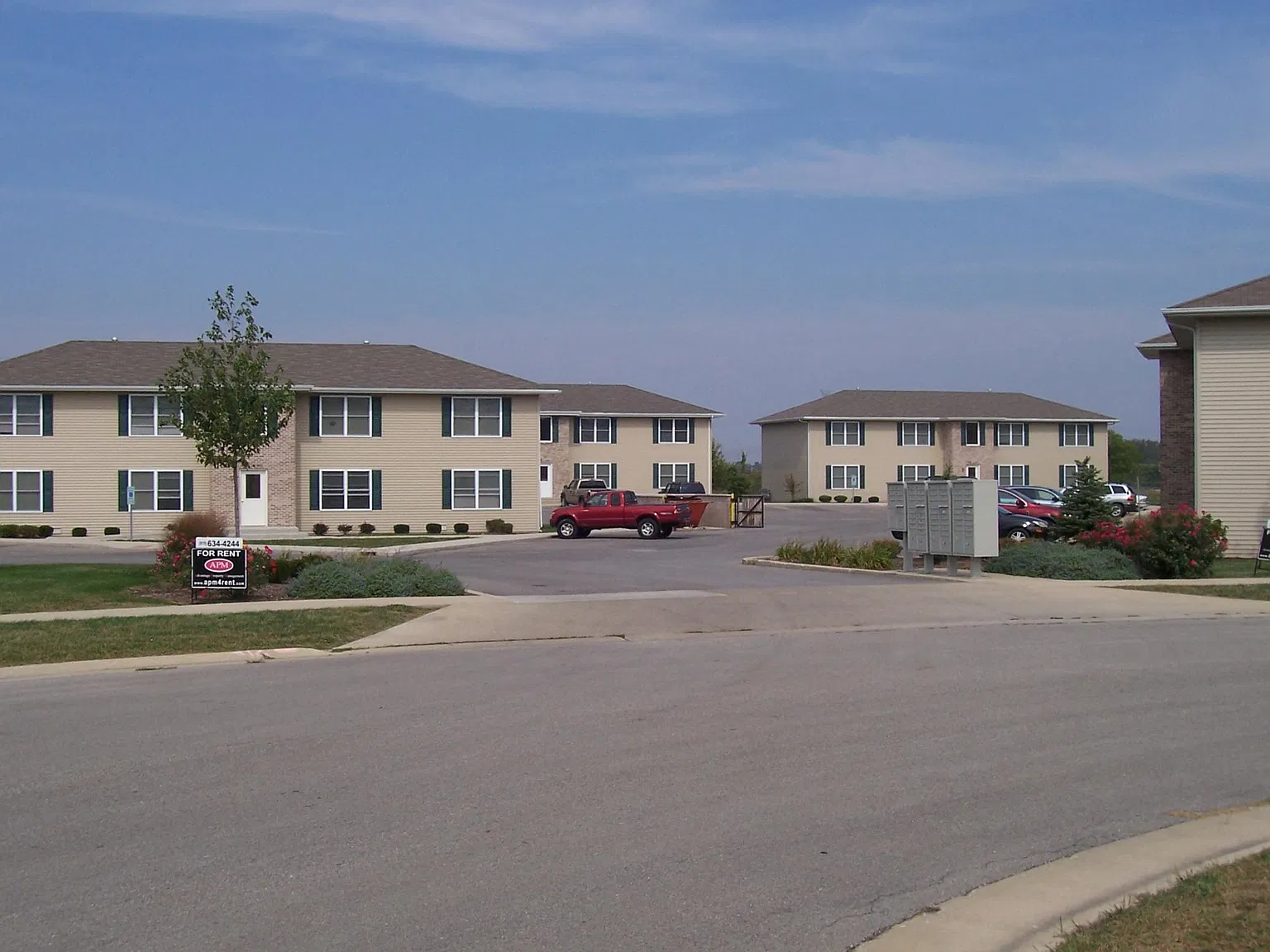 2 bed, 871 sqft, $1,400 — Photo 3