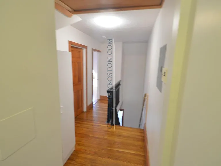23 Cushing St #2 — Photo 6