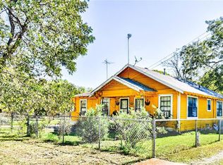 1605 W 11th Ave, Corsicana, TX 75110