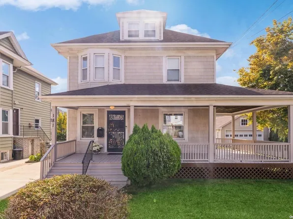 181 Cleveland Avenue, Mineola, NY 11501