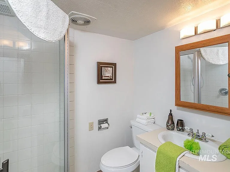 5102 W Grover St — Photo 10