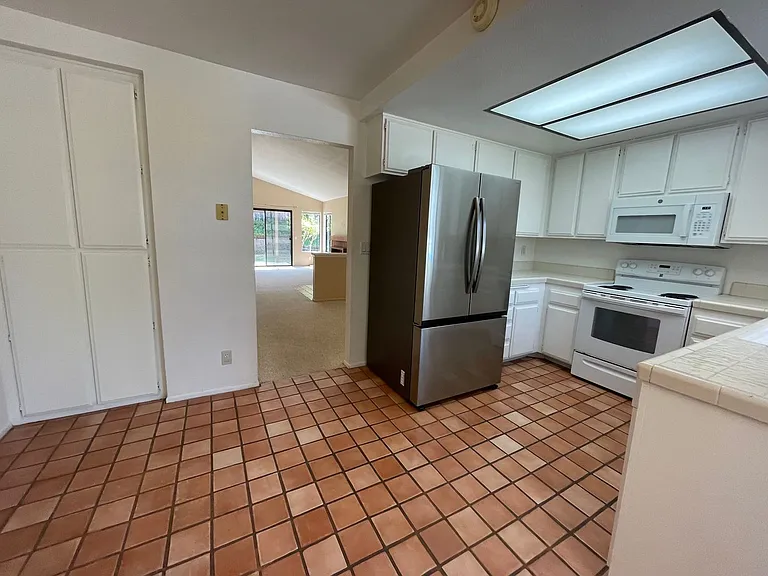 15943 Sunnyfield Pl — Photo 10
