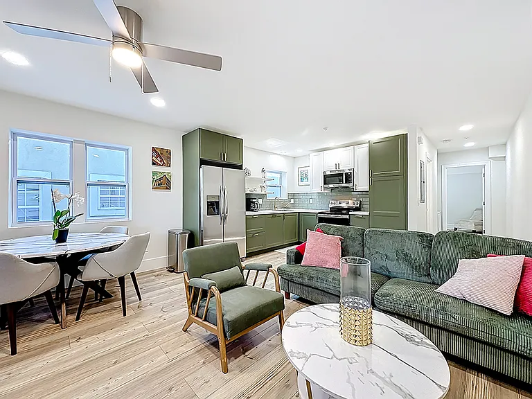912 Saint Johns Ave #201 — Photo 3