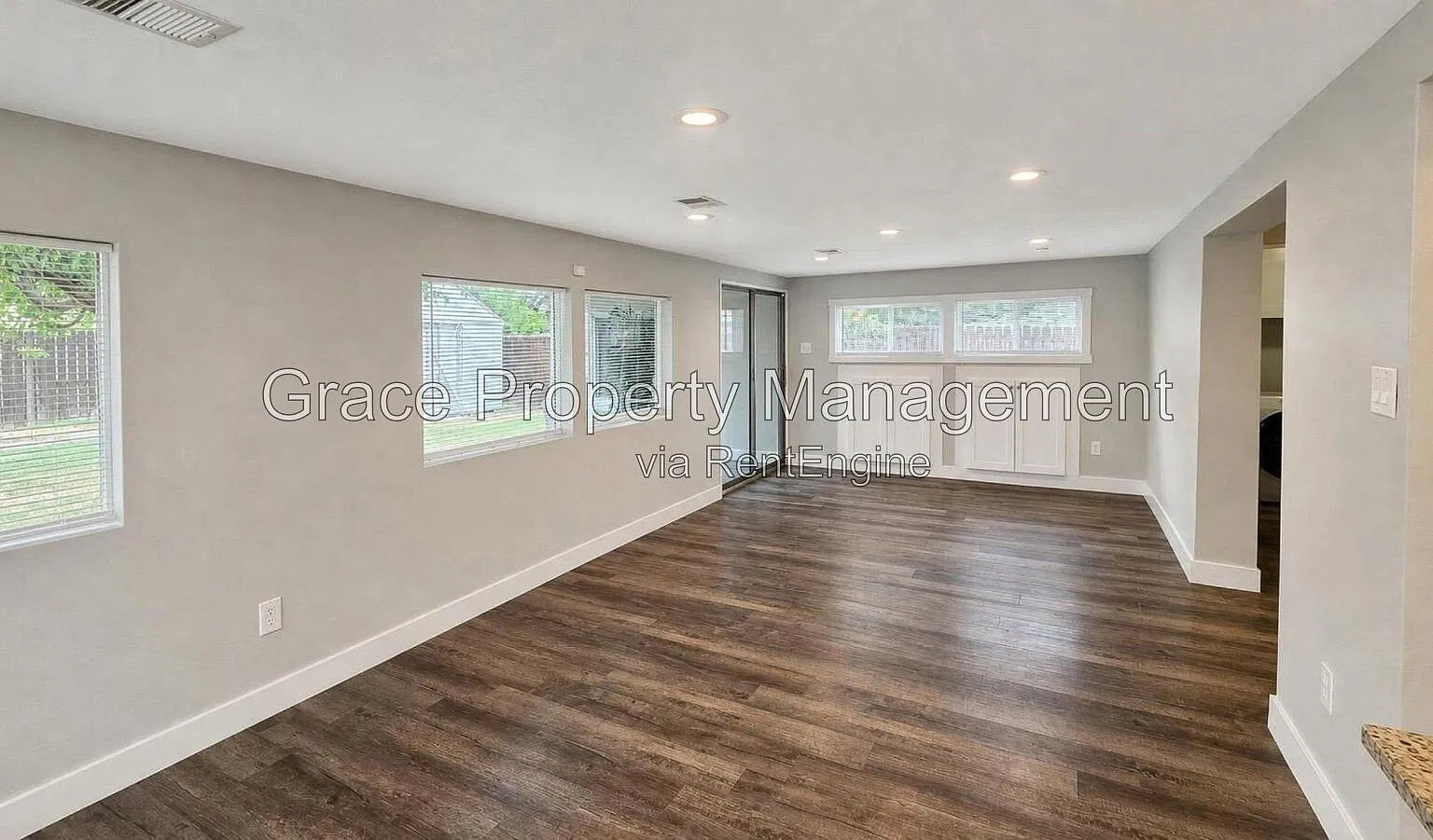 3 bed, 2.0 bath, 1717 sqft, $2,450 — Photo 4