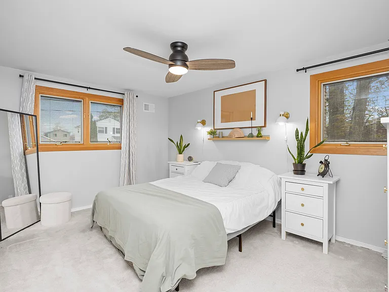 38027 Mallast St — Photo 18