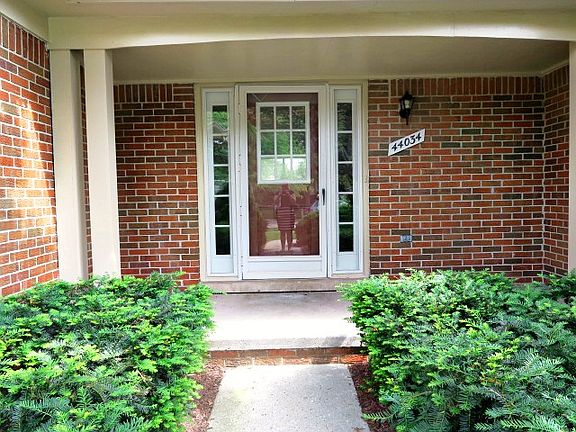 4th image of 44034 Cranberry Dr