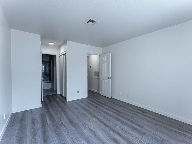 5064 S Rainbow Blvd #101-1 — Photo 17