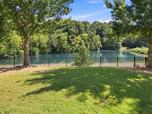 605 Gardenbrook Trl, Belmont, NC 28012
