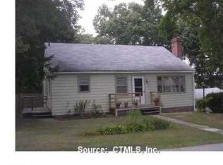 27 Greenwood St, Willimantic, CT 06226
