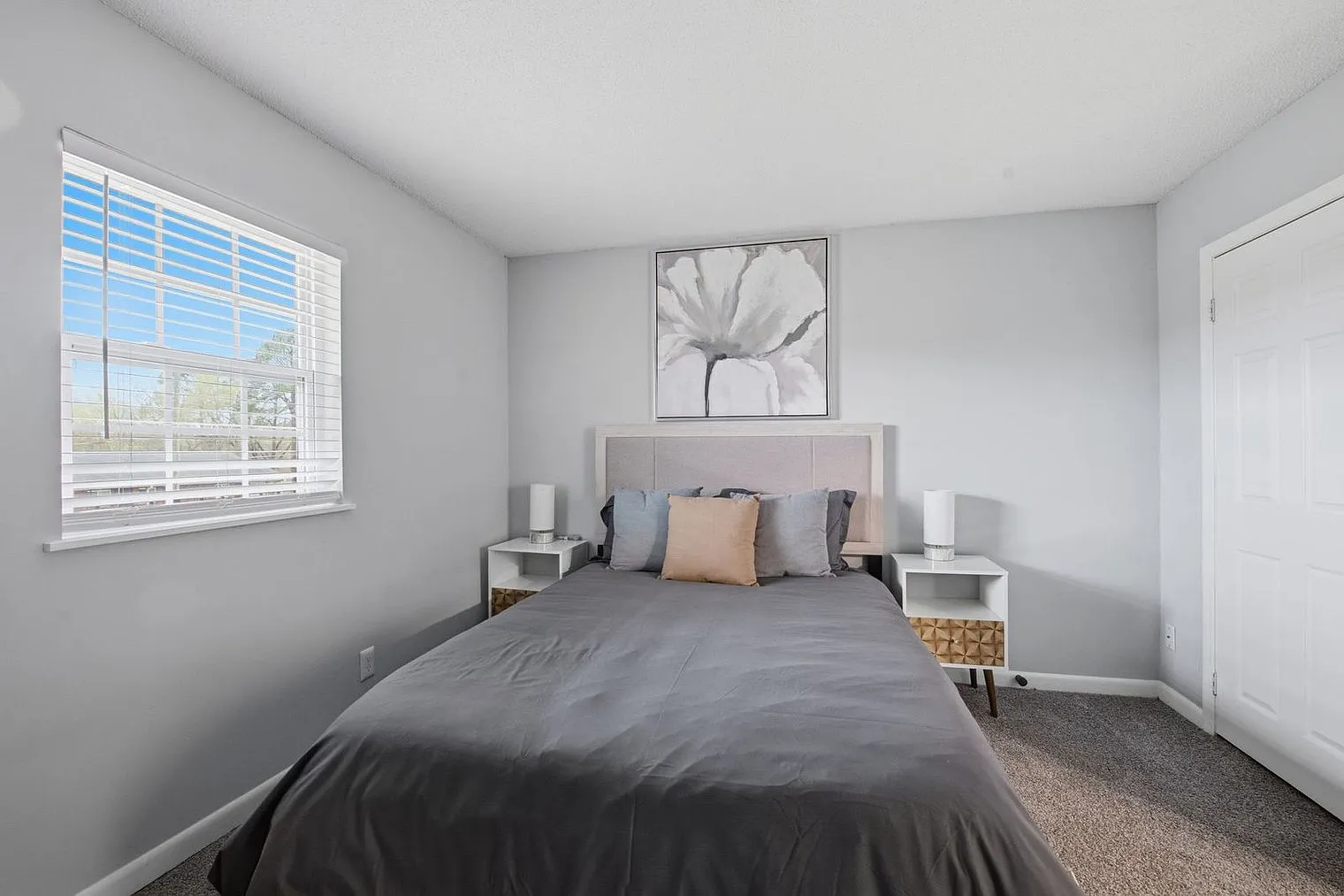 1 bed, 1.0 bath, 5349 sqft, $2,235 — Photo 3