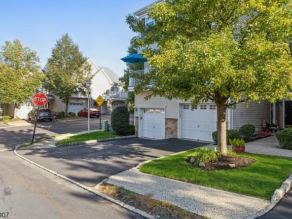 2nd image of 78 Mountainside Dr