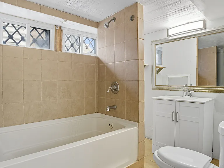 2027 Widener St — Photo 22