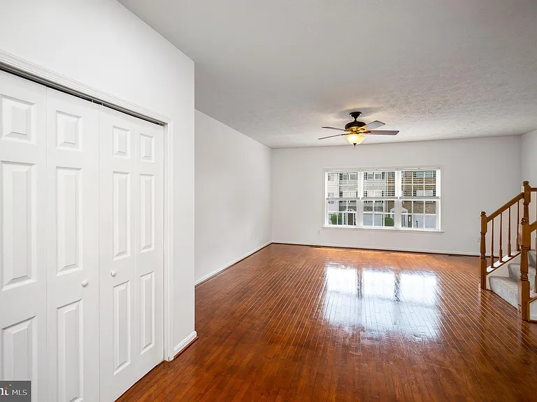 104 Stingray Ct — Photo 4