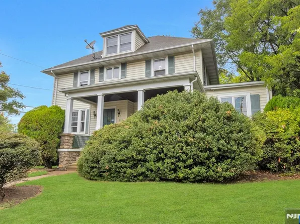 180 Washington Ave, Westwood, NJ 07675