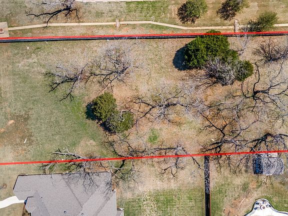 5th image of 1706 Scarborough Dr