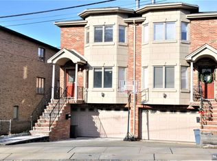 2039 Edwin Ave, Fort Lee, NJ 07024