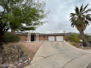 422 N La Cholla Blvd, Tucson, AZ 85745