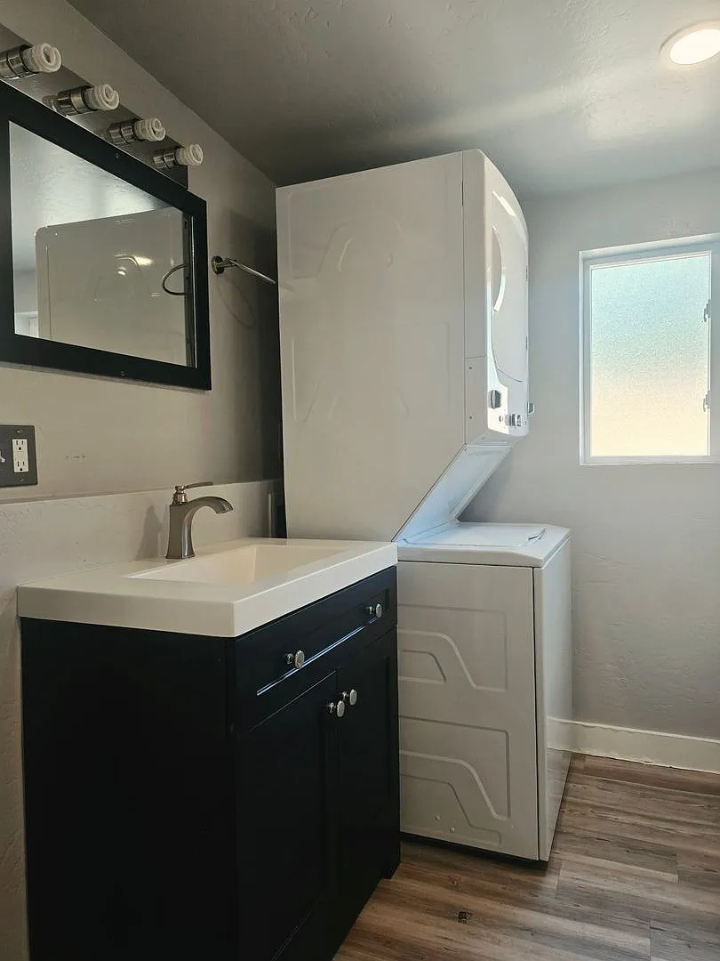 307 Acoma Drive — Photo 4