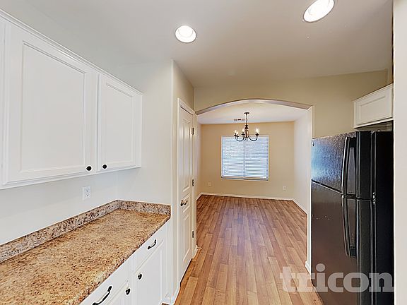 4th image of 30568 N Zircon Dr